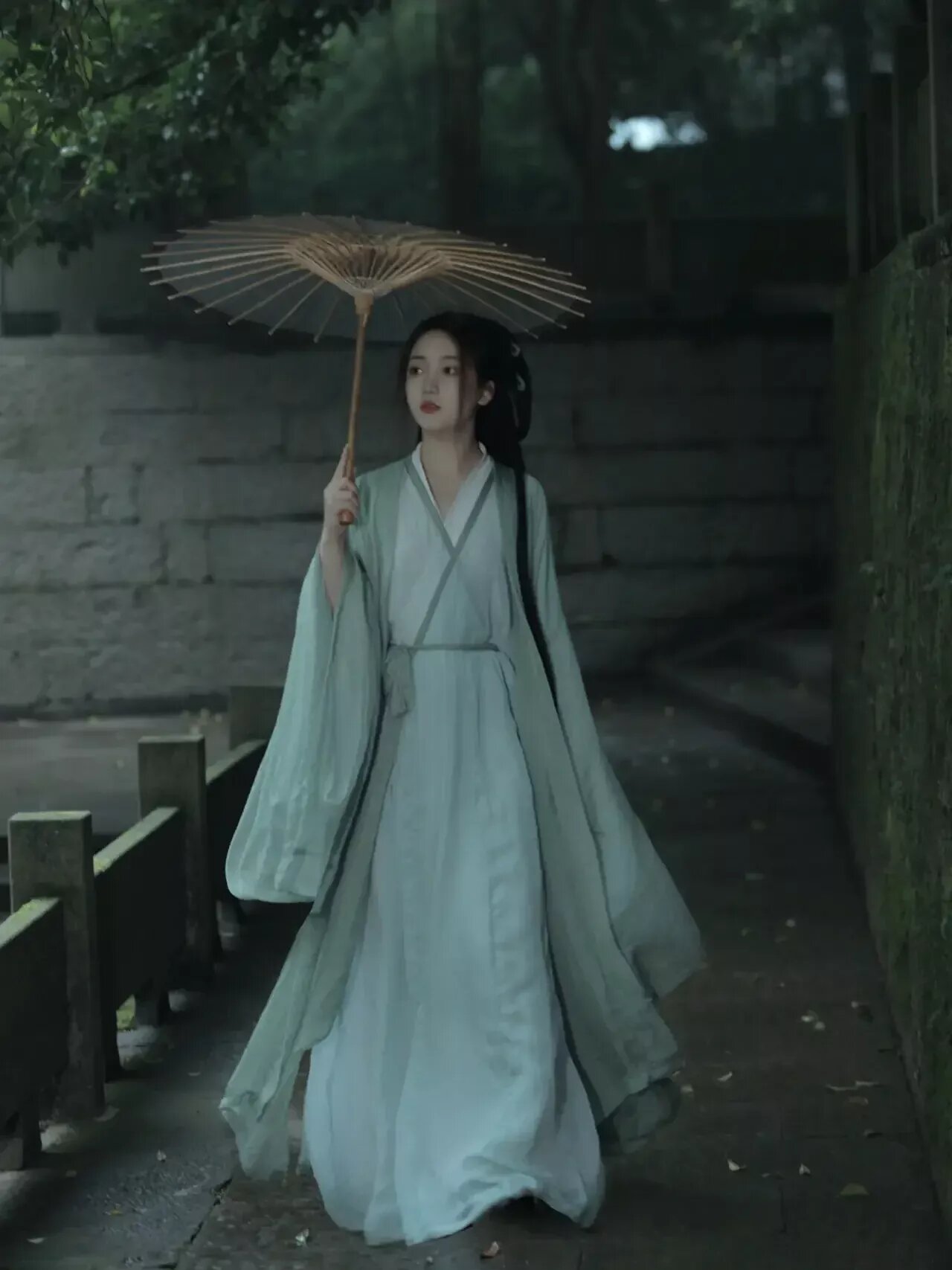 Styling Hanfu for a Petite汉服小个子女性夏季时尚指南 Styling Hanfu for a Petite汉服小个子女性夏季时尚指南