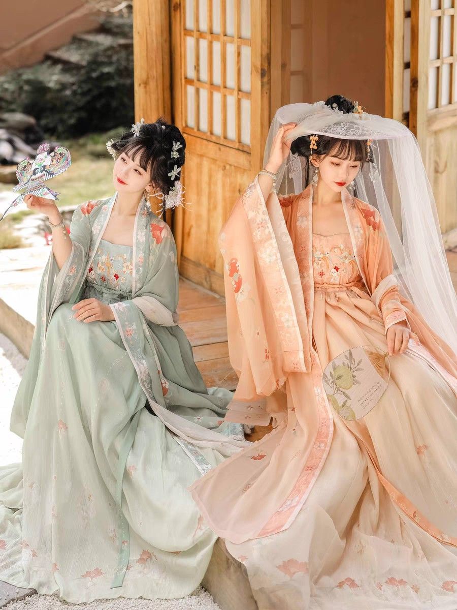 Ancient-Style Hanfu Knapsacks:A Glimpse into Traditional Chinese Beauty Ancient-Style Hanfu Knapsacks:A Glimpse into Traditional Chinese Beauty