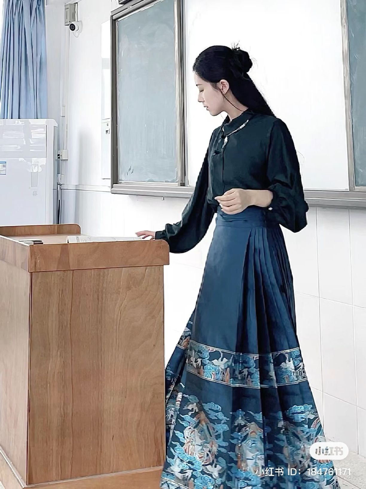 The Magnificent Rise of the Hanfu-Clad Warrior Woman The Magnificent Rise of the Hanfu-Clad Warrior Woman