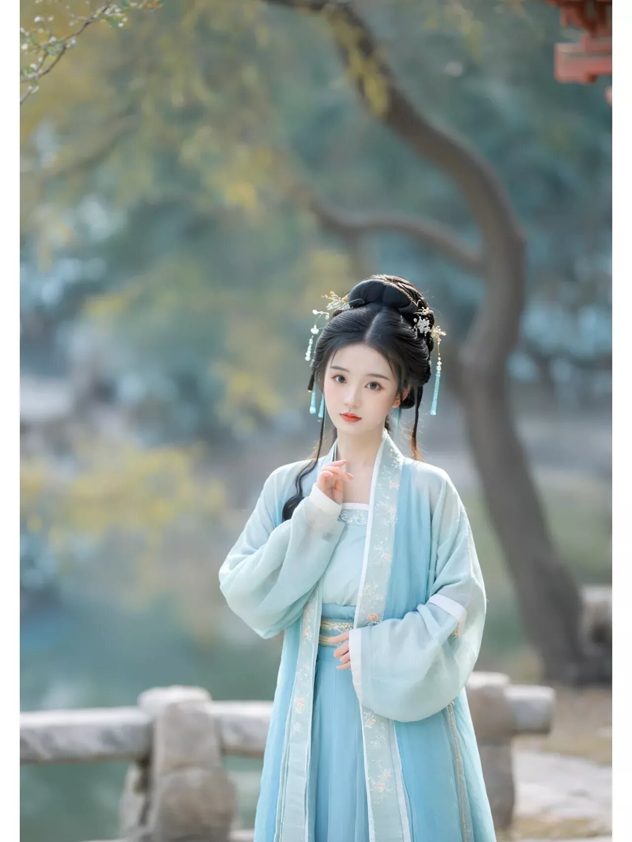 Parent-Child Harmony in Traditional Chinese Fashion:The Rise of Hanfu in Family Culture Parent-Child Harmony in Traditional Chinese Fashion:The Rise of Hanfu in Family Culture