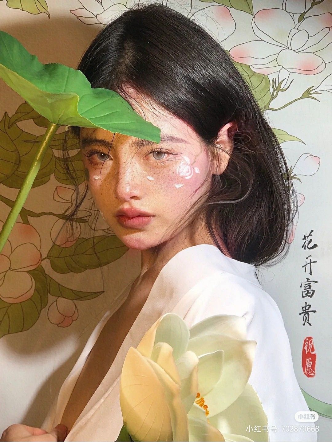 The Splendid Beauty of Hanfu:The Blooming Petals of Traditional Chinese Culture The Splendid Beauty of Hanfu:The Blooming Petals of Traditional Chinese Culture