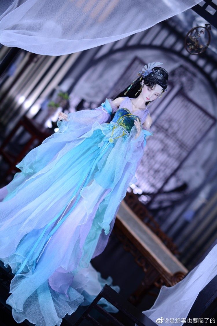 Girls Hanfu Costume as a Special Gift for Childrens Day Celebrations Girls Hanfu Costume as a Special Gift for Childrens Day Celebrations