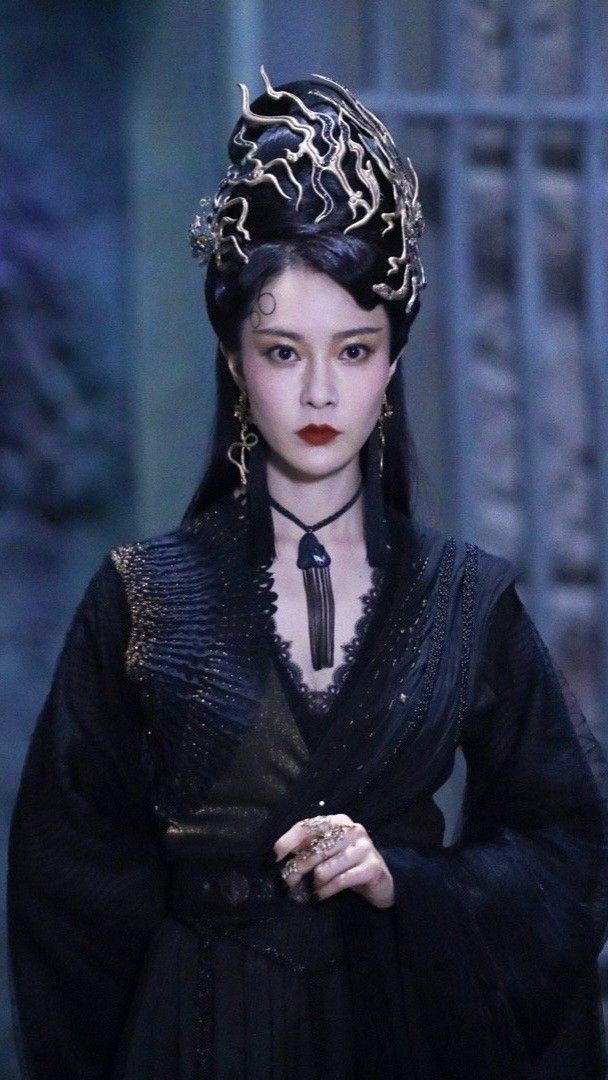 The Enchantment of Purple Broken-Up Hanfu Skirt The Enchantment of Purple Broken-Up Hanfu Skirt