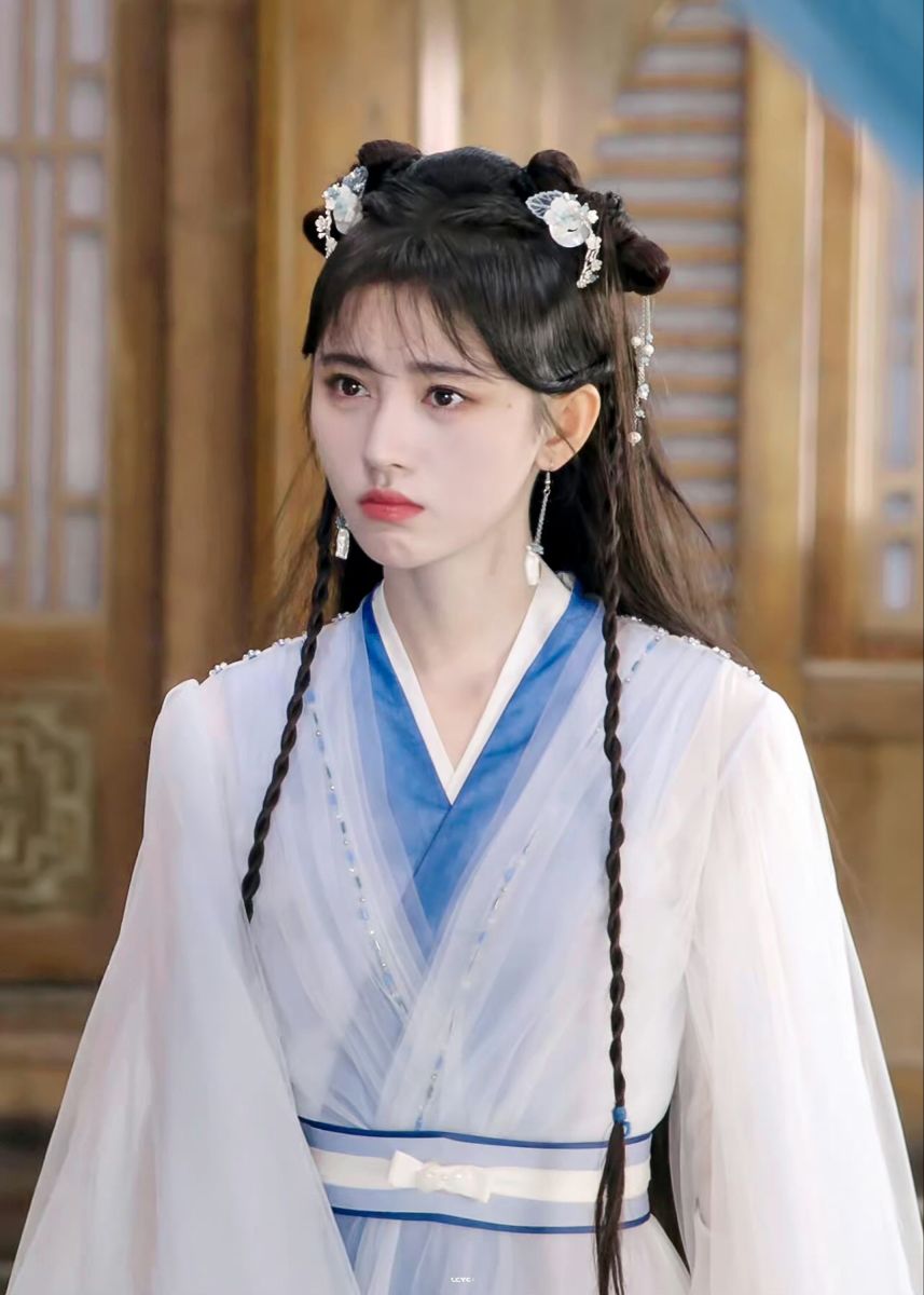Embracing the Elegance of Horseface Skirt:A Guide to Hair Ornaments and Hair Combs Embracing the Elegance of Horseface Skirt:A Guide to Hair Ornaments and Hair Combs