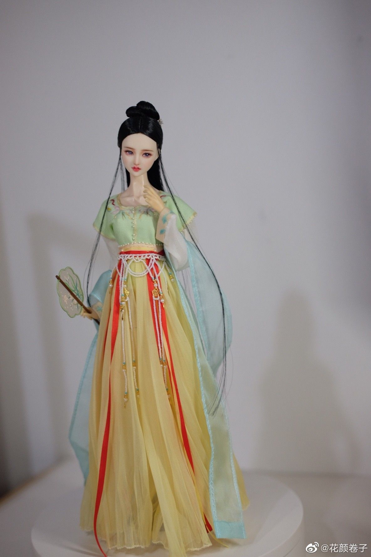 Winter Warmth in a Girls Hanfu Cape:A Guide to Styling Childrens Traditional Chinese Clothing Winter Warmth in a Girls Hanfu Cape:A Guide to Styling Childrens Traditional Chinese Clothing
