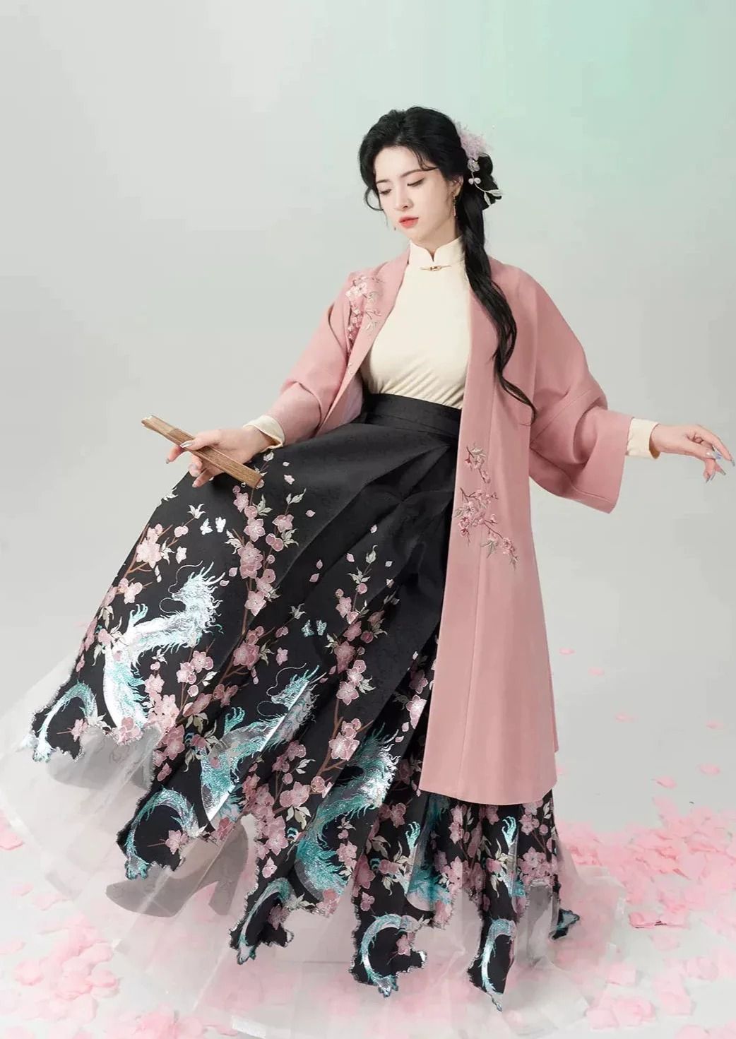 July Xiyue Original Traditional Chinese Hanfu Fashion:A Blend of Ancient and Modern Elegance July Xiyue Original Traditional Chinese Hanfu Fashion:A Blend of Ancient and Modern Elegance