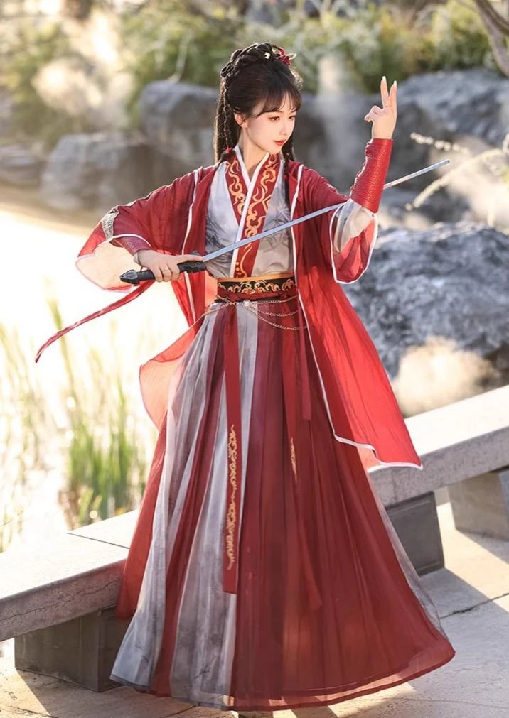 Winter Fashion for Girl Children in Song Dynasty-Style Hanfu Traditional Clothing Winter Fashion for Girl Children in Song Dynasty-Style Hanfu Traditional Clothing