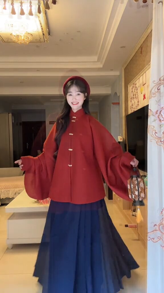 Embracing the New Style of Cheongsam:Plus-Size Fashion with a Modern Twist Embracing the New Style of Cheongsam:Plus-Size Fashion with a Modern Twist