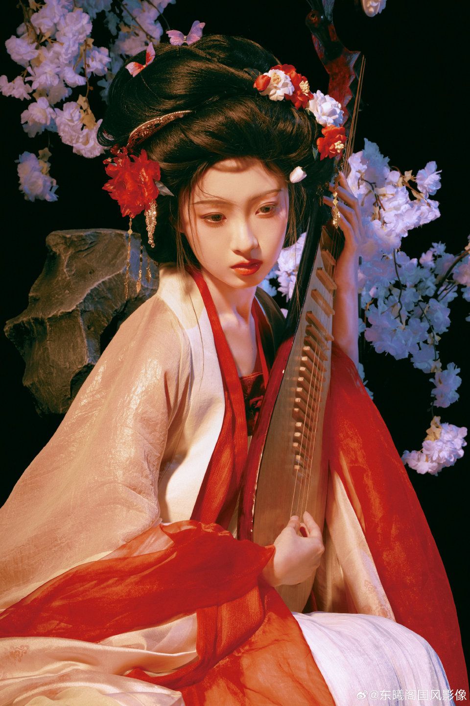 Winter Hanfu for Little Girls:A Guide to Traditional Chinese Fashion Winter Hanfu for Little Girls:A Guide to Traditional Chinese Fashion