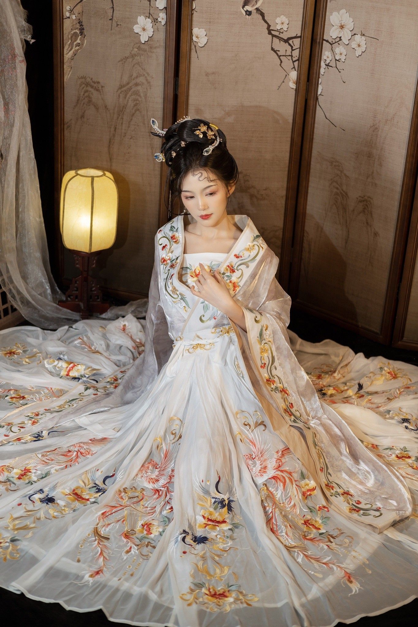 Tall Elegance in Neo-Chinese Cheongsam Qipao Tall Elegance in Neo-Chinese Cheongsam Qipao