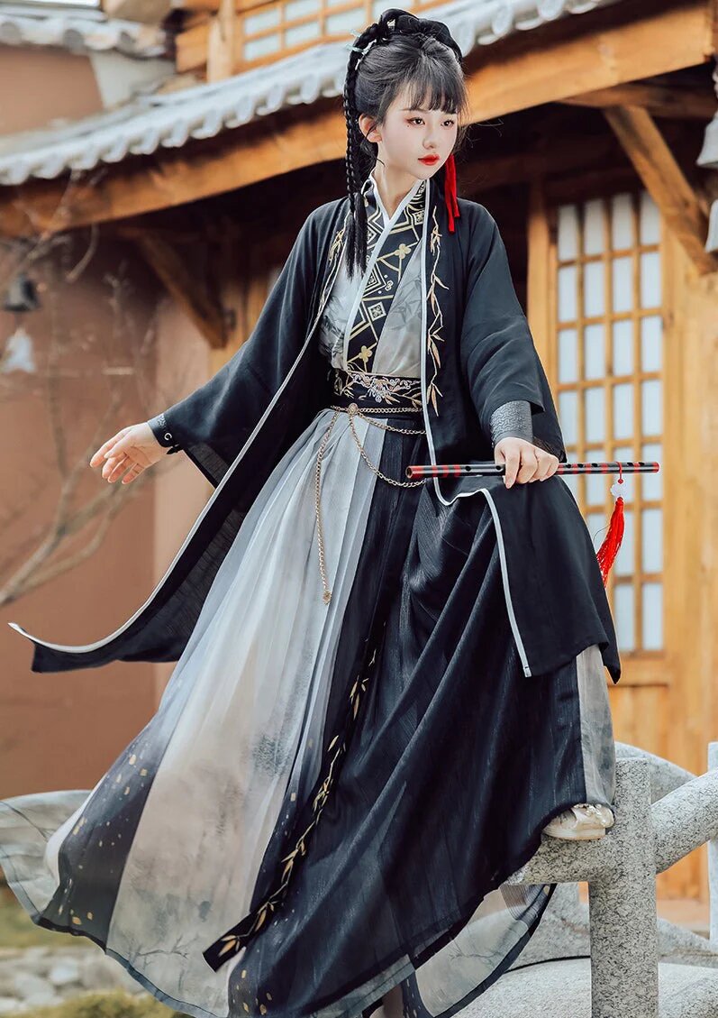 Affordable Chest-Length Hanfu Fashion:The Charm of Qixiong Hanfu at an Unbeatable Price Affordable Chest-Length Hanfu Fashion:The Charm of Qixiong Hanfu at an Unbeatable Price