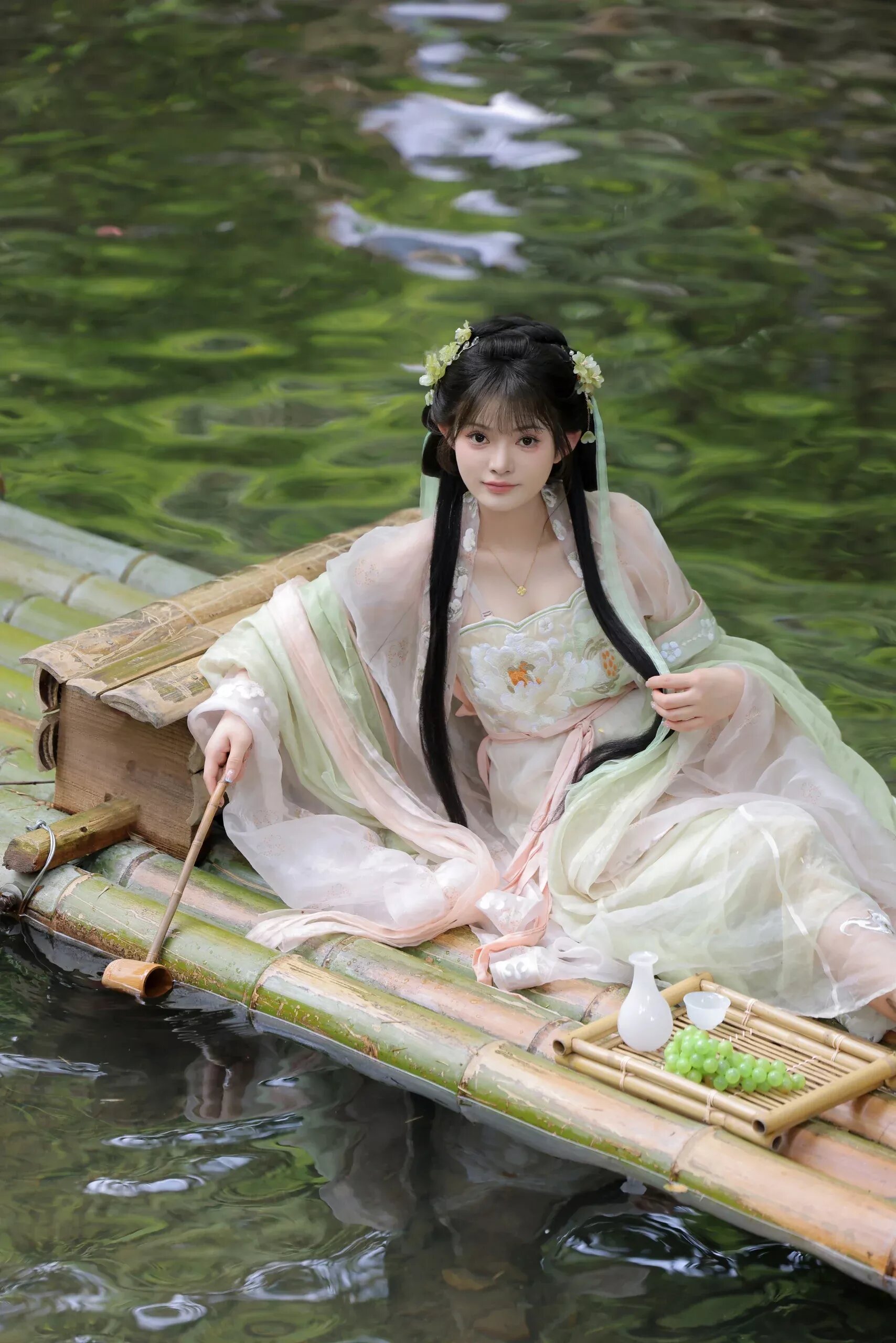 Winter Hanfu Zhongyi:The Essence of Traditional Chinese Clothing Winter Hanfu Zhongyi:The Essence of Traditional Chinese Clothing