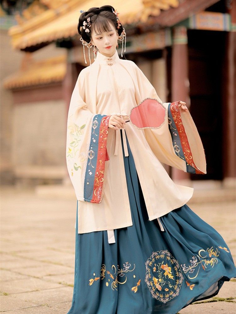The Splendor of Red Brocade Horseface Skirt The Splendor of Red Brocade Horseface Skirt