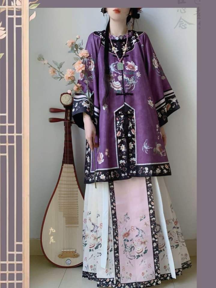 Stylish Summer Cheongsam for a 4-Year-Old Girl Stylish Summer Cheongsam for a 4-Year-Old Girl