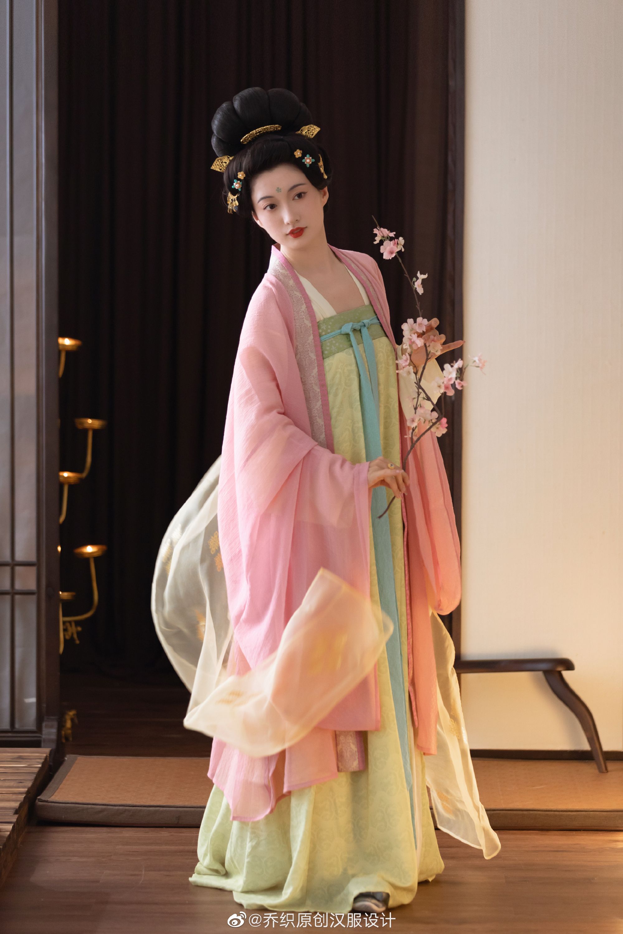 Denim Qipao Two-Piece Suit:Fashion Fusion of Traditional and Modern Denim Qipao Two-Piece Suit:Fashion Fusion of Traditional and Modern