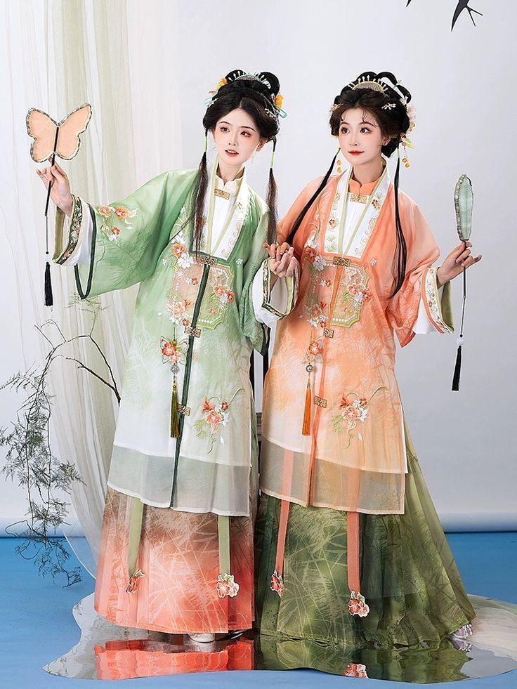 小个子穿新年旗袍小袄,时尚与传统文化的融合 小个子穿新年旗袍小袄,时尚与传统文化的融合
