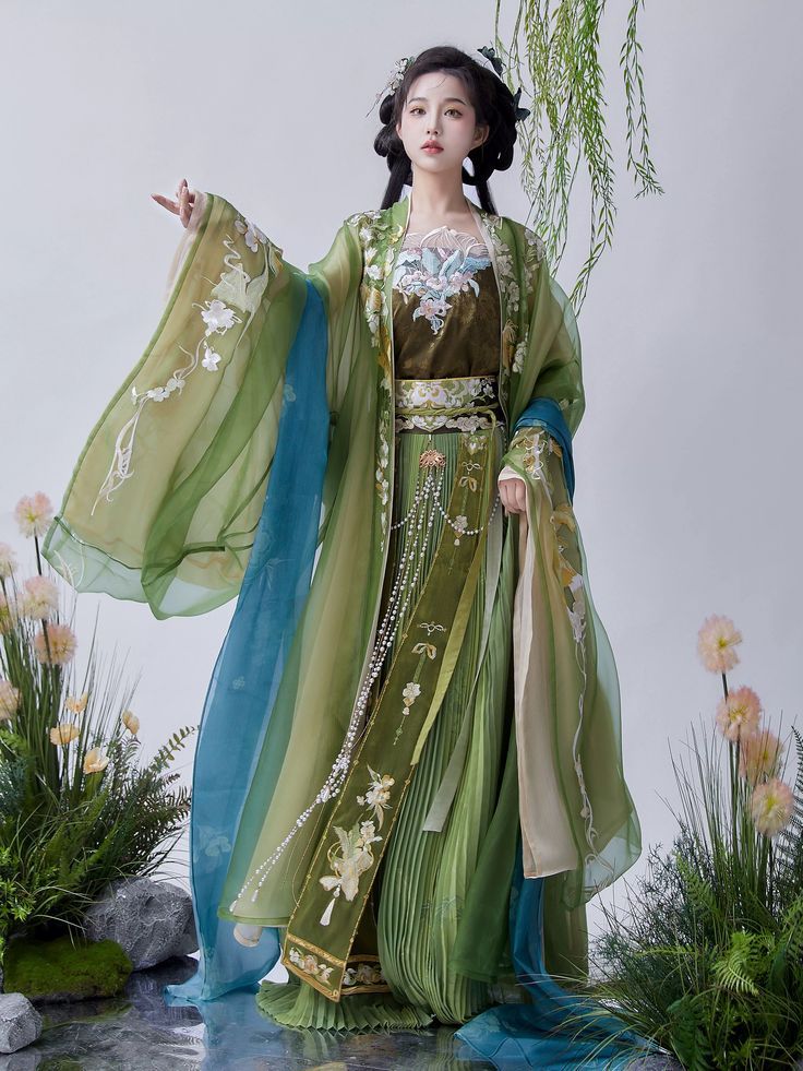 Petite Charm:The Art of Wearing Cheongsam Blouses as a Mini Statement Petite Charm:The Art of Wearing Cheongsam Blouses as a Mini Statement