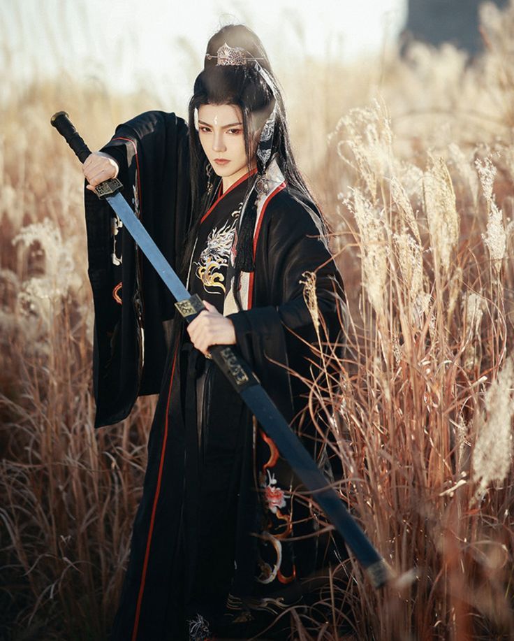 The Evolution of Traditional Hanfu Dance Headwear:A Cultural Journey The Evolution of Traditional Hanfu Dance Headwear:A Cultural Journey