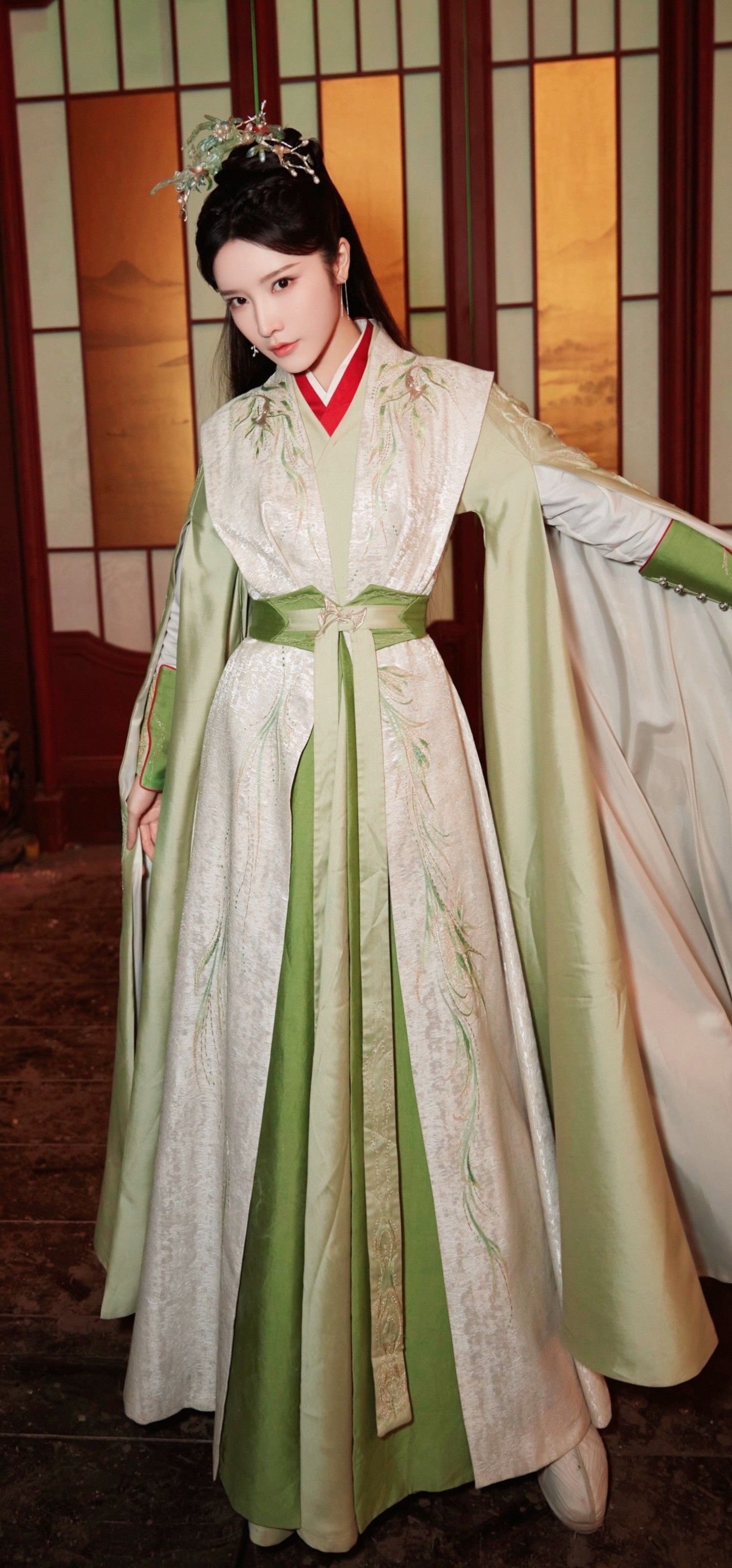 The Rise of Hanfu Groups:Uniting Through Traditional Chinese Attire The Rise of Hanfu Groups:Uniting Through Traditional Chinese Attire