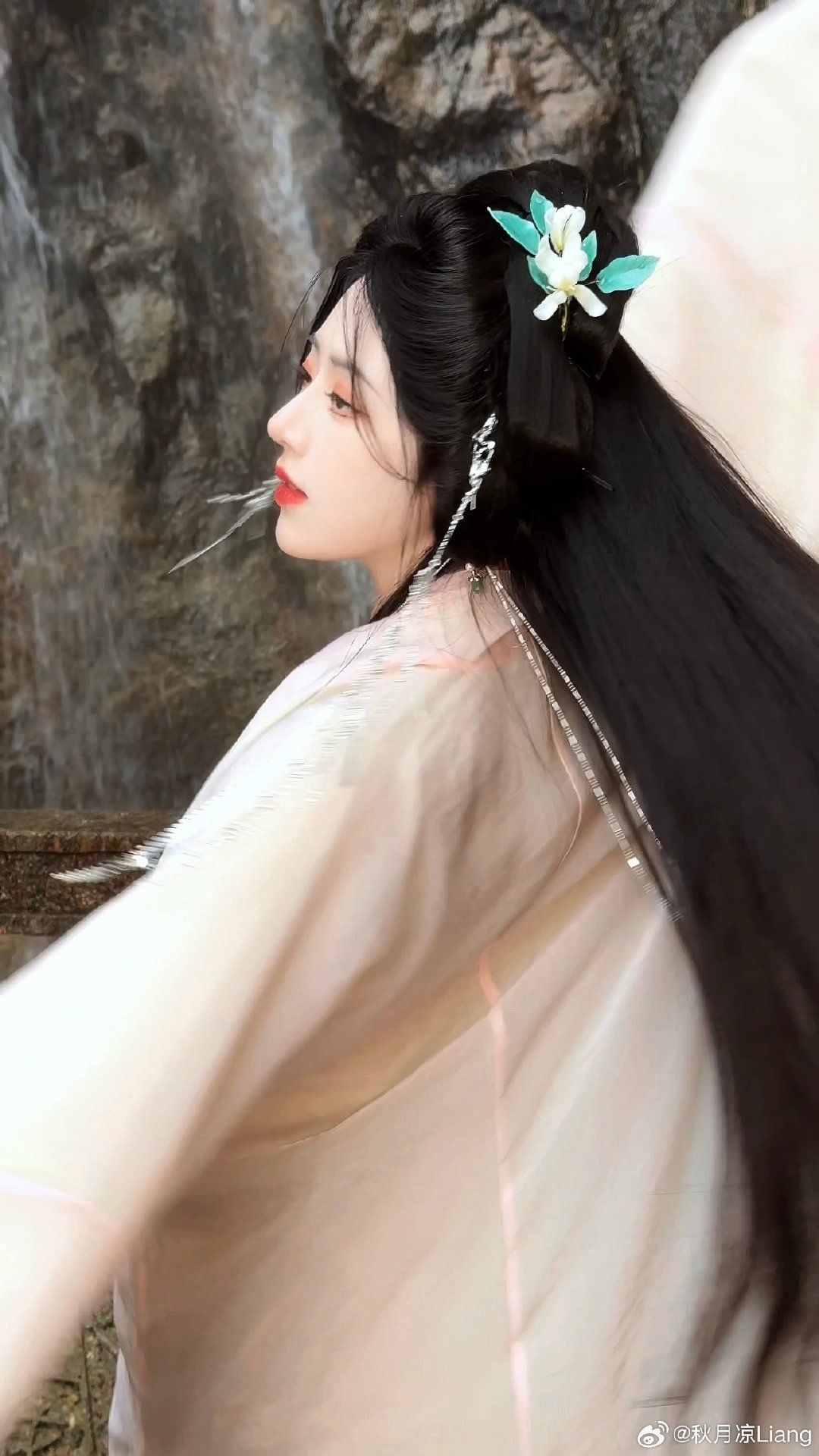 Childrens Hanfu Shoes:A Winter Style for Little Girls Childrens Hanfu Shoes:A Winter Style for Little Girls
