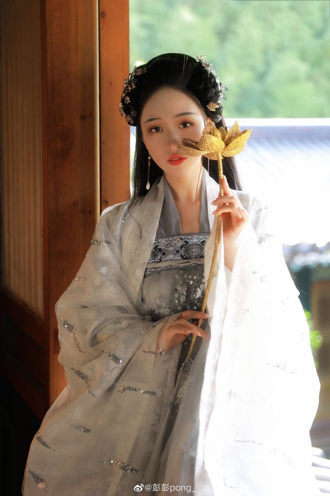 Elegant Girls Evening Qipao:The Allure of Traditional Chinese Dress for Little Girls Elegant Girls Evening Qipao:The Allure of Traditional Chinese Dress for Little Girls