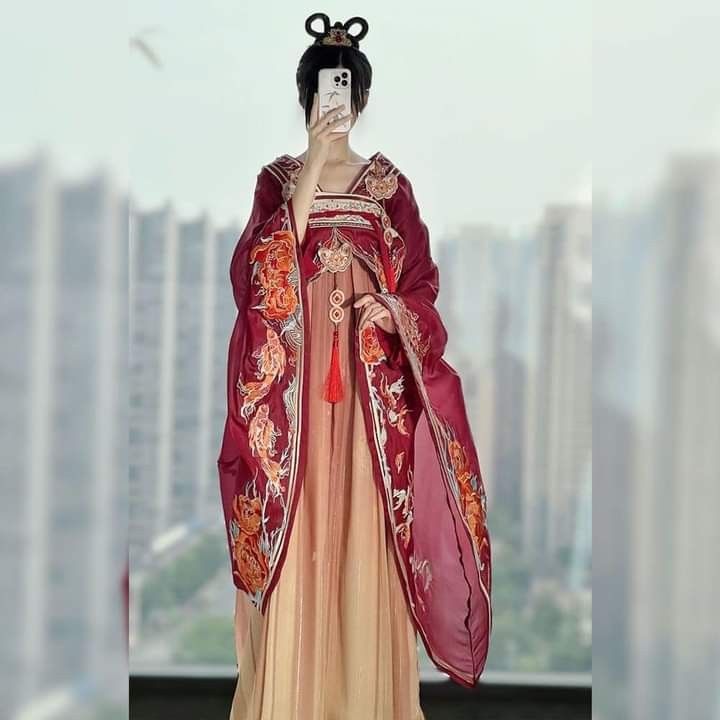 Modernizing the Cheongsam:A Black Youthful Style for Teen Girls Modernizing the Cheongsam:A Black Youthful Style for Teen Girls