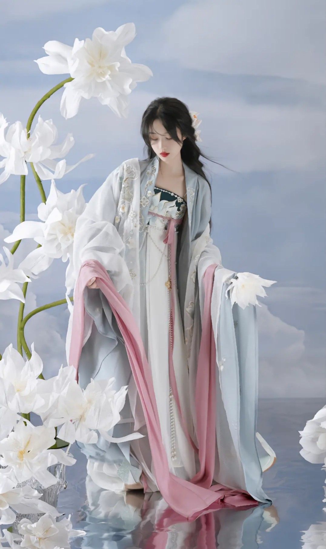 Red Qipao Shoes for Autumn and Winter:Styling Tips and Fashion Trends Red Qipao Shoes for Autumn and Winter:Styling Tips and Fashion Trends