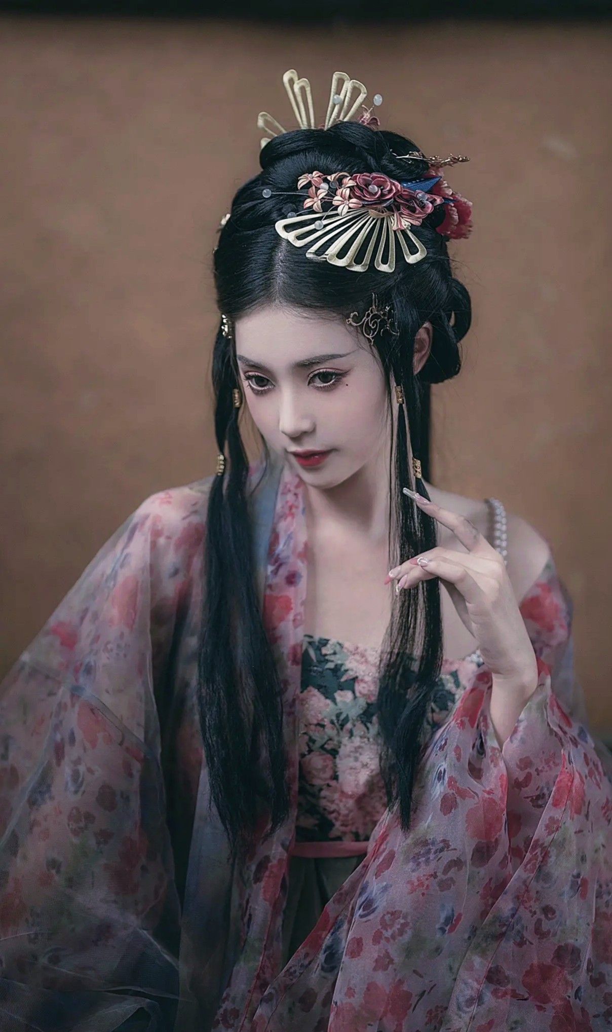 汉服设计指南,适合矮个子穿着的款式与搭配技巧 汉服设计指南,适合矮个子穿着的款式与搭配技巧