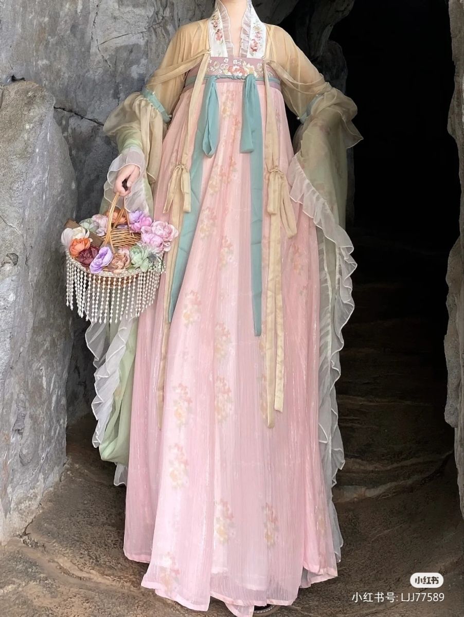 Ancient Childrens Hairstyles in Traditional Chinese Costumes:A Guide to Classic Looks Ancient Childrens Hairstyles in Traditional Chinese Costumes:A Guide to Classic Looks