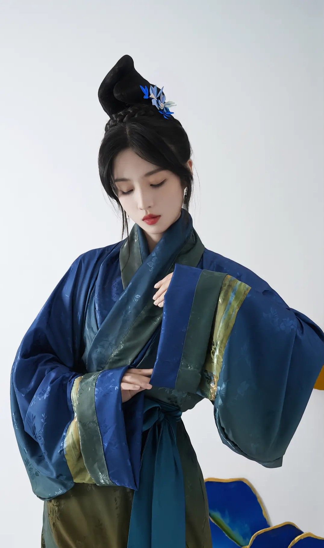 Winter Cheongsam Jacket:A Blend of Tradition and Modernity Winter Cheongsam Jacket:A Blend of Tradition and Modernity