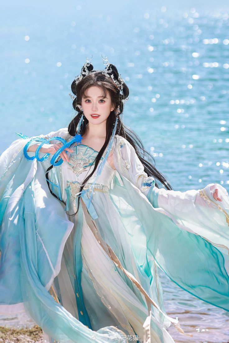 Hanfu Fashion Innovations by Han Yuethane:Embracing Traditional Chinese Elegance Hanfu Fashion Innovations by Han Yuethane:Embracing Traditional Chinese Elegance
