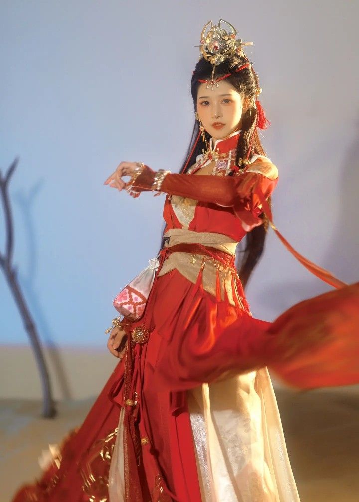 Modernizing the Cheongsam:Embracing a Youthful and Simple Elegance Modernizing the Cheongsam:Embracing a Youthful and Simple Elegance