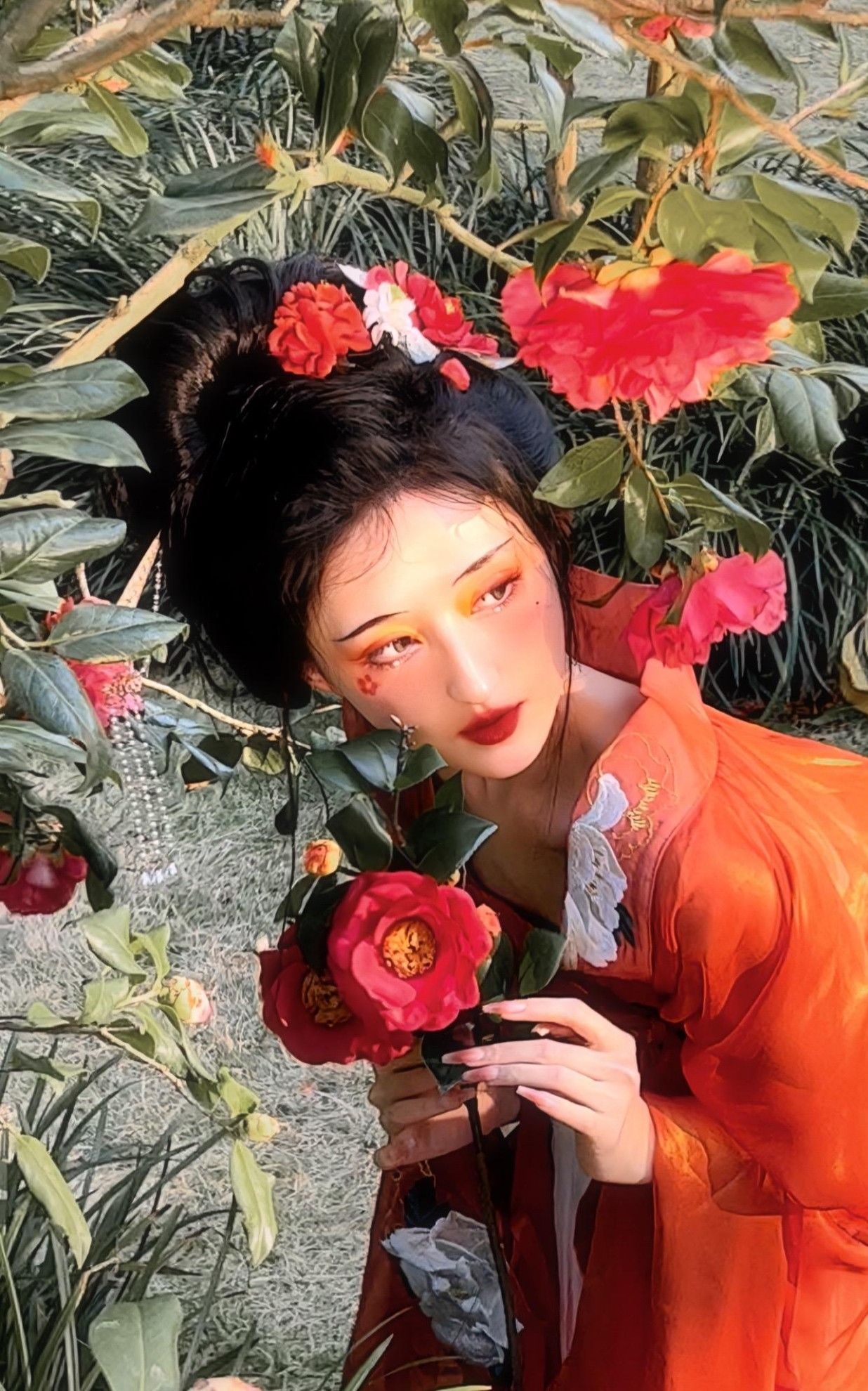 The Charm of Cheongsam-Inspired Outerwear:A Closer Look at the Qipao Jacket with a Little Shawl The Charm of Cheongsam-Inspired Outerwear:A Closer Look at the Qipao Jacket with a Little Shawl