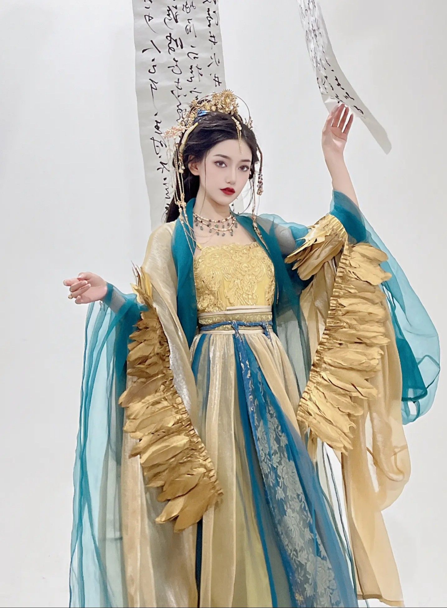 The Subtleties of Dark Red Hanfu:A Journey into Traditional Chinese Elegance The Subtleties of Dark Red Hanfu:A Journey into Traditional Chinese Elegance