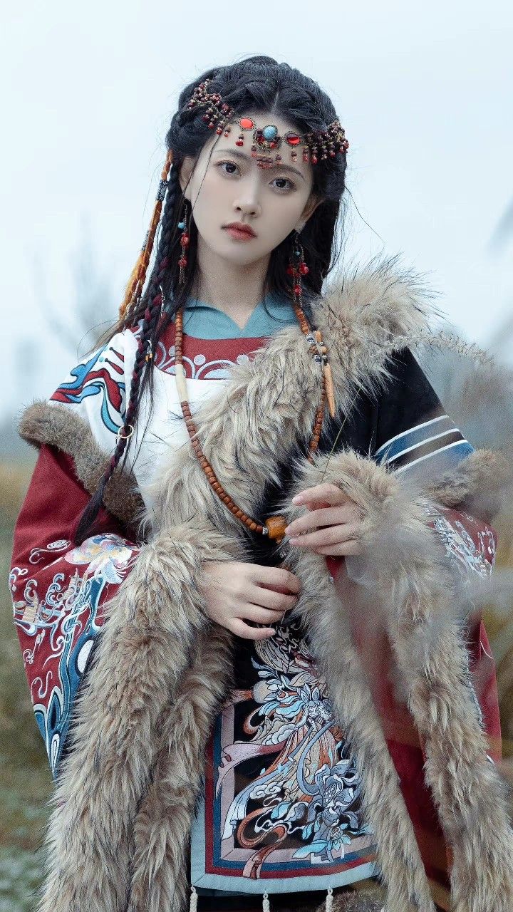 Vintage醋酸纤维旗袍,中长款的设计魅力与流行趋势 Vintage醋酸纤维旗袍,中长款的设计魅力与流行趋势