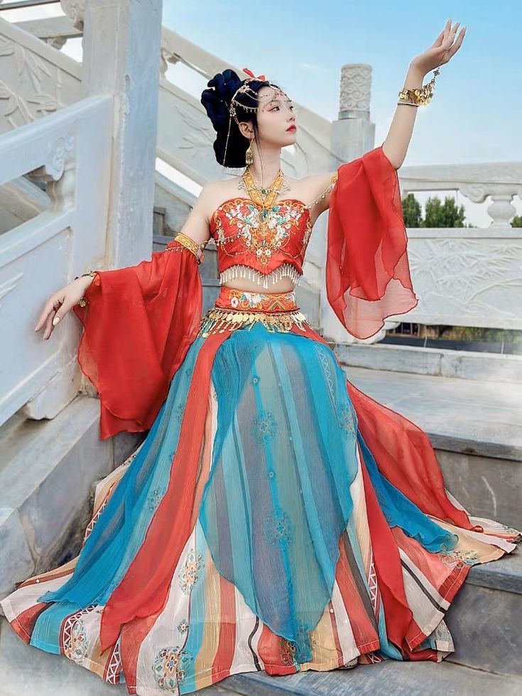 A Bridal Dawn Robe:Embracing the Elegance of Autumn-Winter Cheongsam A Bridal Dawn Robe:Embracing the Elegance of Autumn-Winter Cheongsam