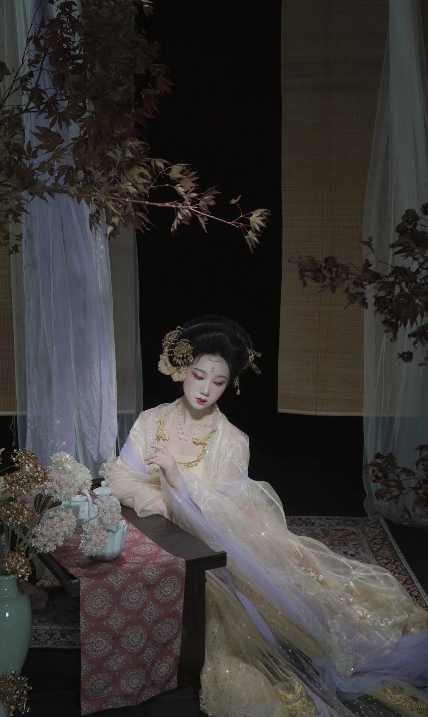 Reinventing Traditional:The Journey of a Female Student in Modern Hanfu Fashion Reinventing Traditional:The Journey of a Female Student in Modern Hanfu Fashion