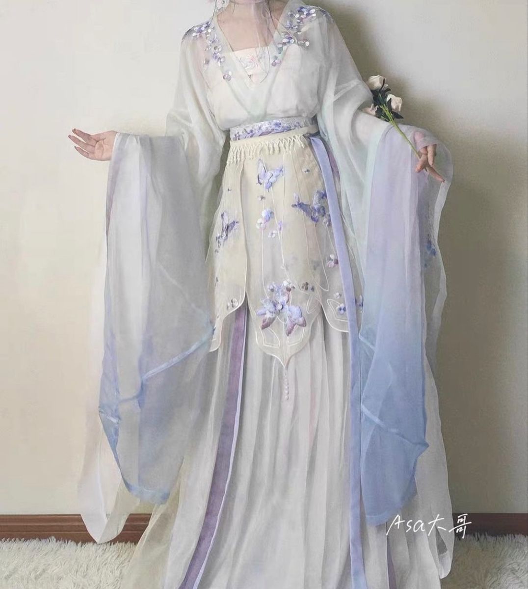 The Charm of Seven-Point Sleeve Length Cheongsam:A Traditional Elegance Redefined The Charm of Seven-Point Sleeve Length Cheongsam:A Traditional Elegance Redefined