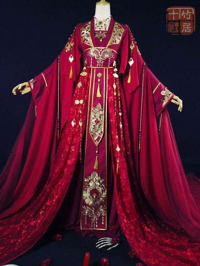 The Enchantment of Blue in Hanfu Fashion for Women The Enchantment of Blue in Hanfu Fashion for Women
