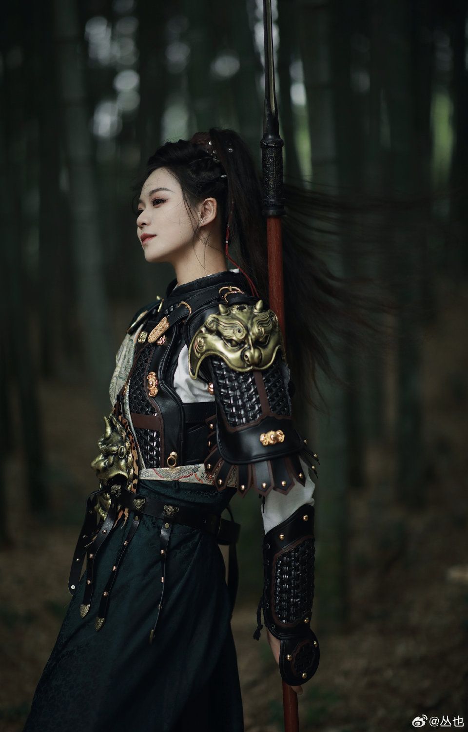 The Enchantment of Chinese Chic:Qipao and the Essence of Traditional Chinese Style The Enchantment of Chinese Chic:Qipao and the Essence of Traditional Chinese Style