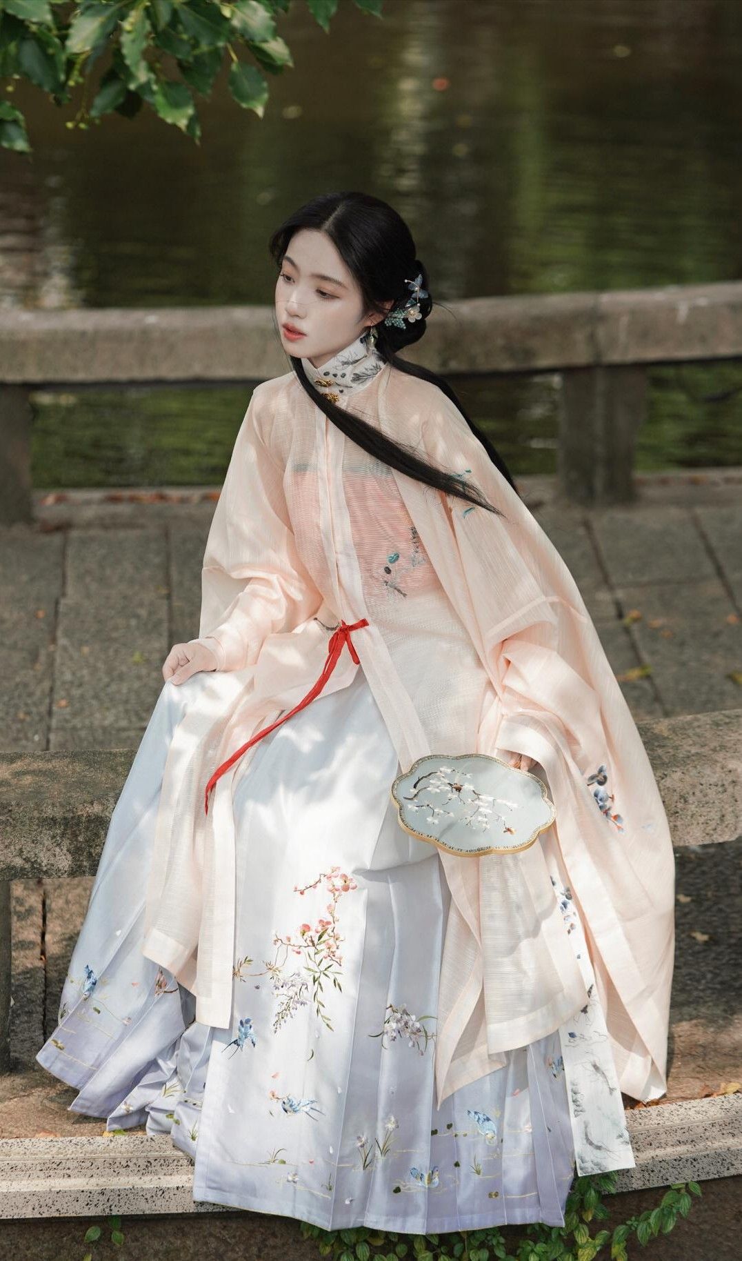Ethereal Bridal Gowns and Cheongsam Elegance for the Enchanting Bride Ethereal Bridal Gowns and Cheongsam Elegance for the Enchanting Bride