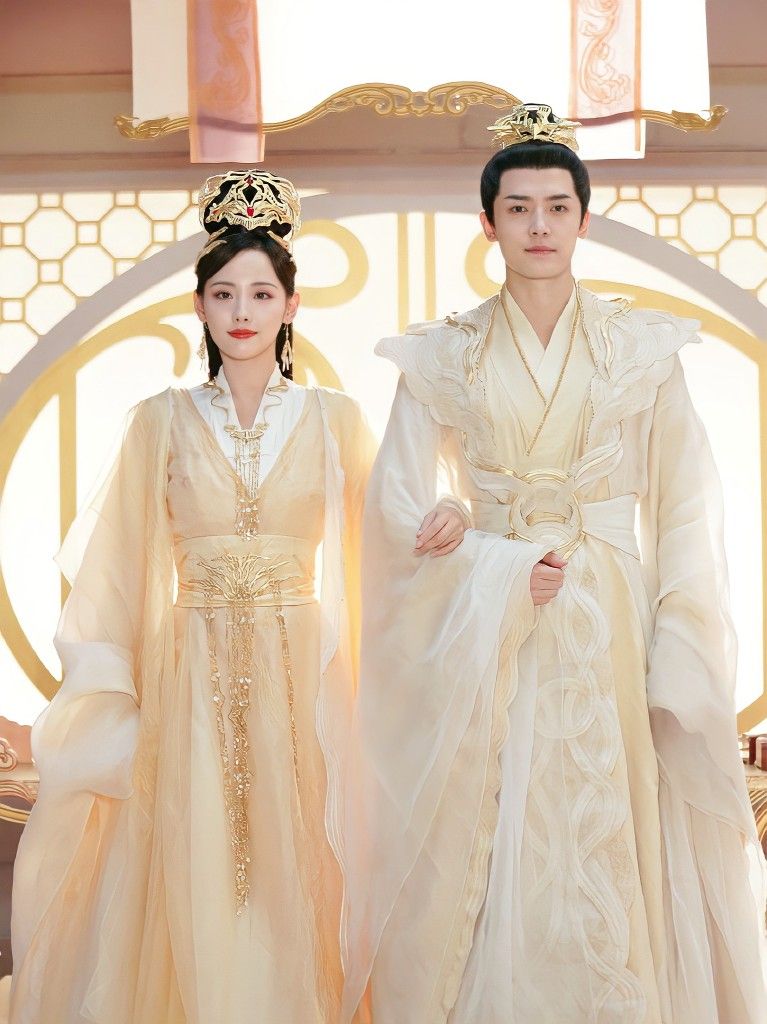 Ancient Hanfu Fairy Dress with Modern Adult Short-sleeved Style Ancient Hanfu Fairy Dress with Modern Adult Short-sleeved Style