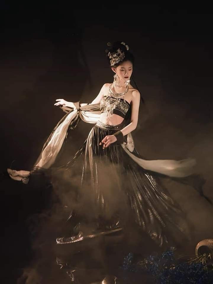 The Elastic Charm of Latin Dance Cheongsam:A Cultural Fusion The Elastic Charm of Latin Dance Cheongsam:A Cultural Fusion