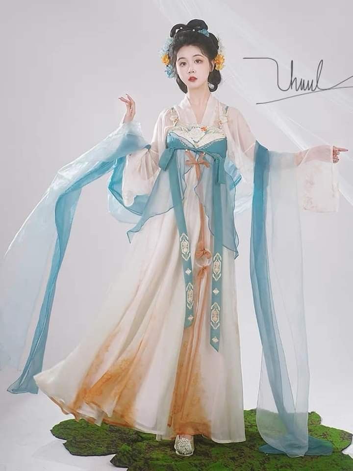 Zhaos Hanfu:The Subtle Charm of Xiaoman Festival Zhaos Hanfu:The Subtle Charm of Xiaoman Festival
