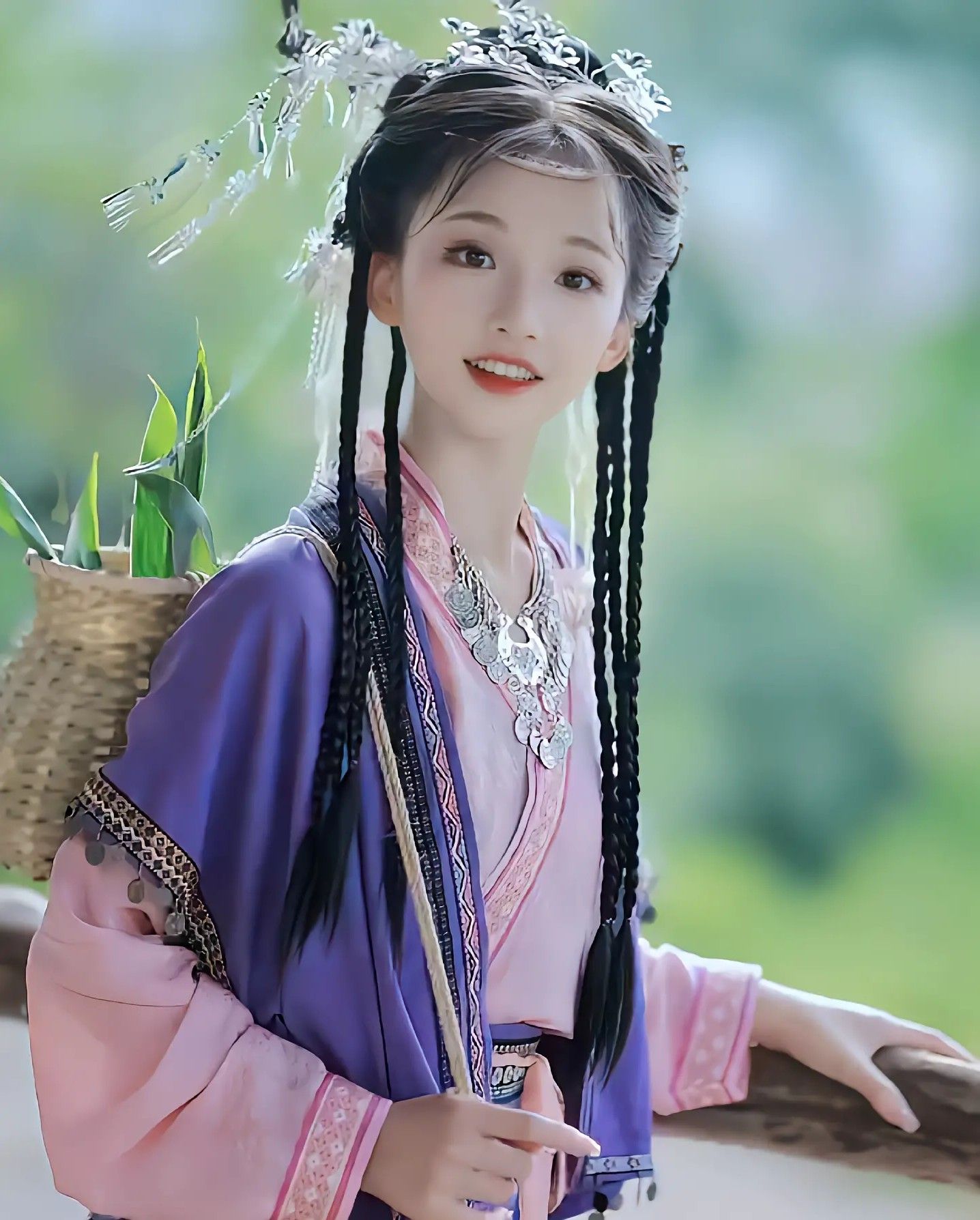 Elegant Lady Hanfu Short-sleeved:A Blend of Traditional and Modern Fashion Elegant Lady Hanfu Short-sleeved:A Blend of Traditional and Modern Fashion
