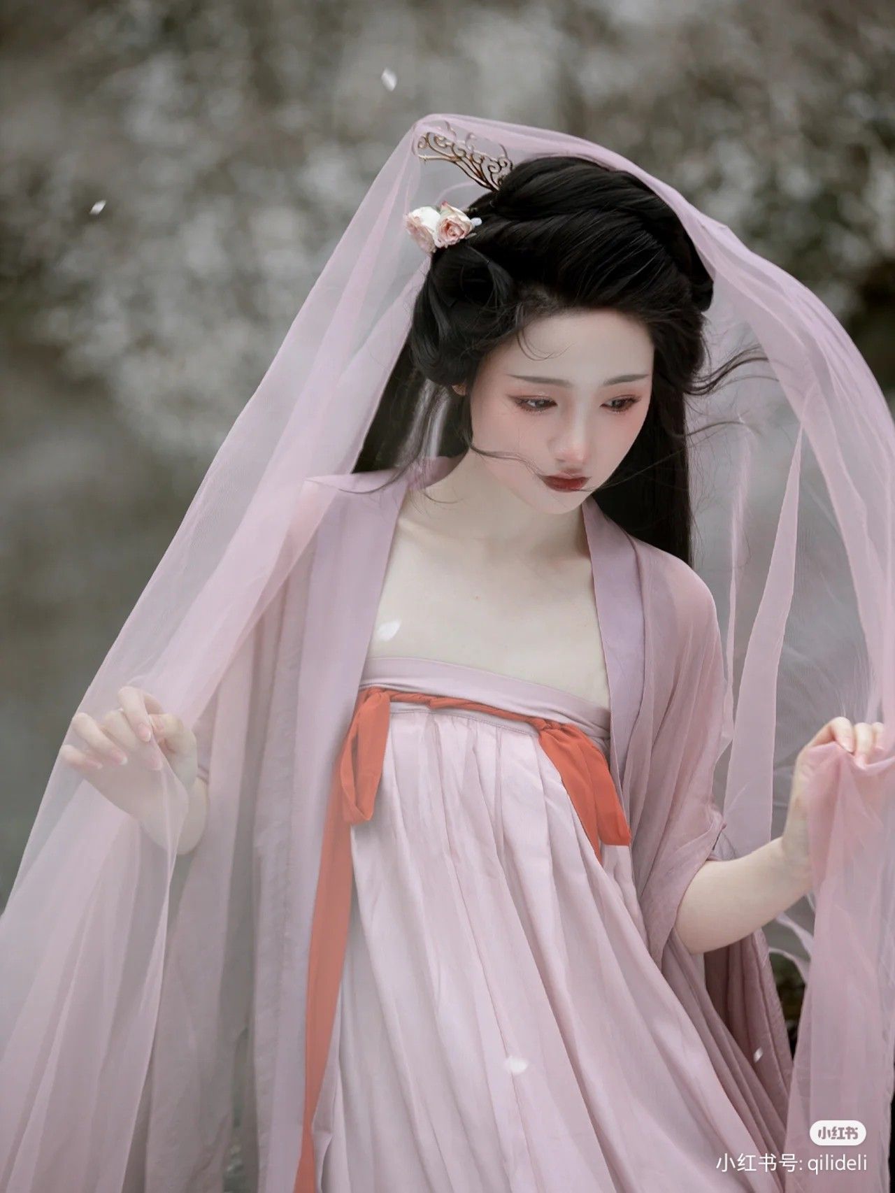 The Rise of Ming-Style Hanfu Hair Ornaments and Wigs:A Blend of Tradition and Modernity The Rise of Ming-Style Hanfu Hair Ornaments and Wigs:A Blend of Tradition and Modernity