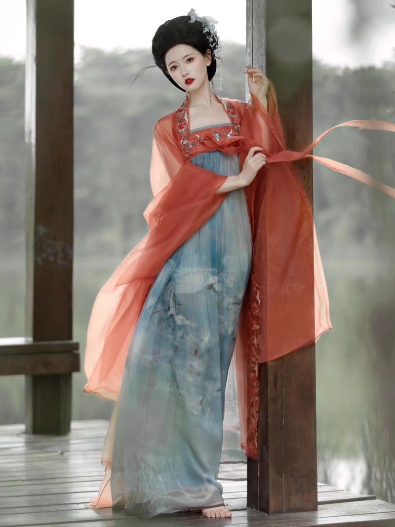 Improving Traditional Hanfu for Winter Maternity Fashion Improving Traditional Hanfu for Winter Maternity Fashion