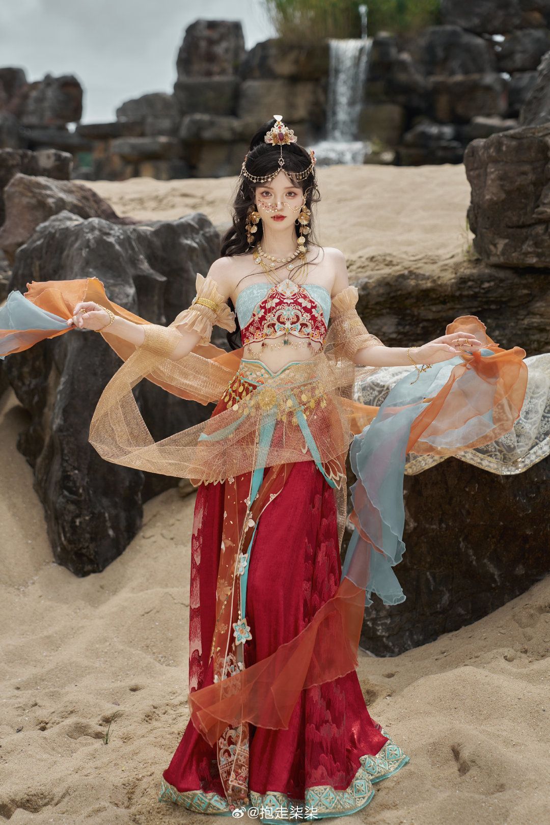 The Journey of Chu Xuanjis Hanfu:The Enchanting Purple Fox The Journey of Chu Xuanjis Hanfu:The Enchanting Purple Fox