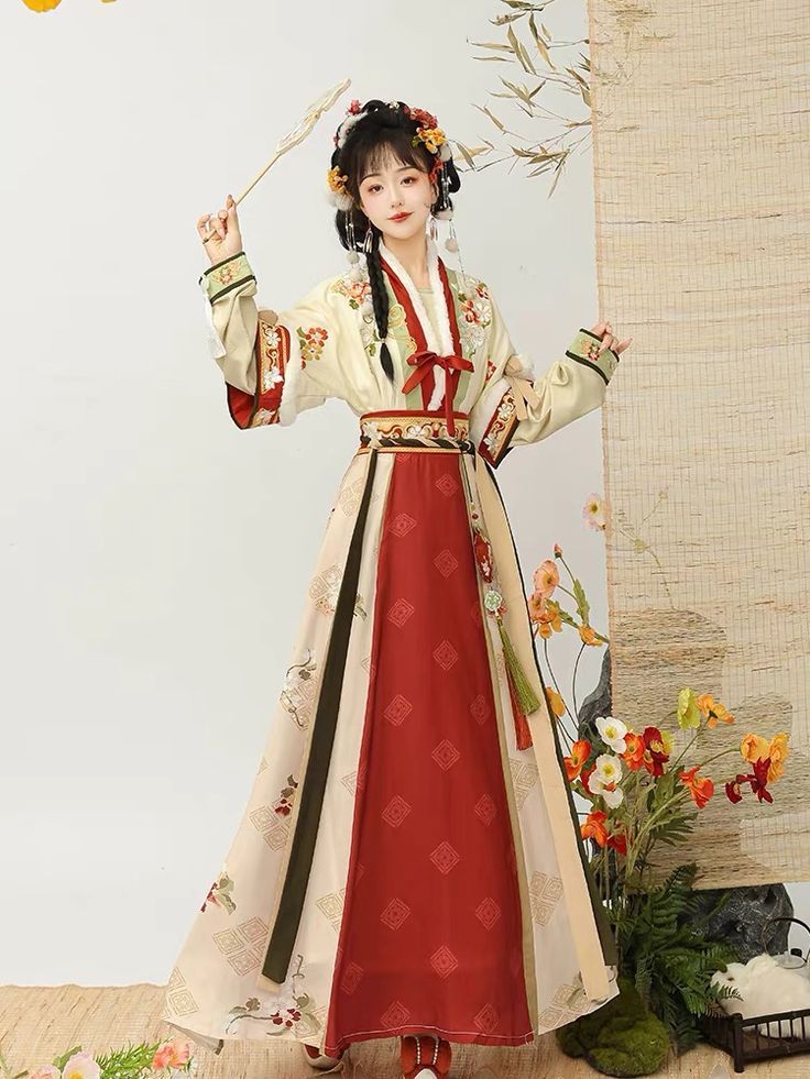Traditional Horseface Skirt and Headdress:A Complete Outfit Guide Traditional Horseface Skirt and Headdress:A Complete Outfit Guide