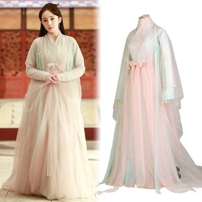 The Story of a Joyful Mother-in-Laws Wedding Banquet in a Silk Velvet Cheongsam The Story of a Joyful Mother-in-Laws Wedding Banquet in a Silk Velvet Cheongsam